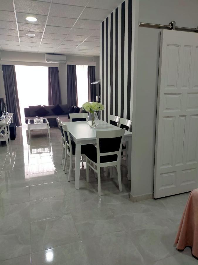 Maria Y Juan Apartamento Con Garaje Sanlucar de Barrameda Luaran gambar